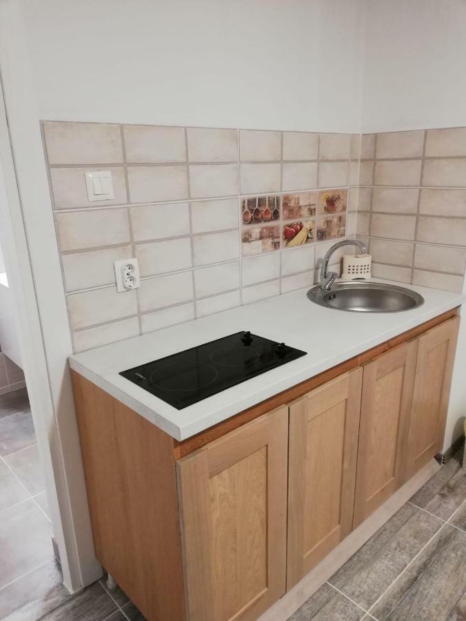 Twins Apartments Совата Екстериор снимка